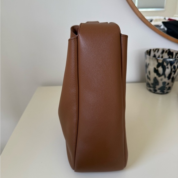 Yves Saint Laurent 5 a 7 Large Shoulder bag perfect condition - Picture 2 of 3